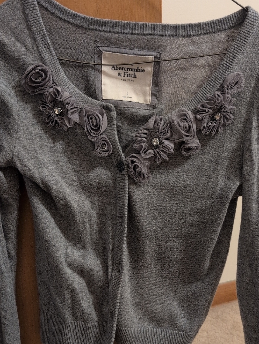 Abercrombie & Fitch Gray Floral Appliqué Cardigan